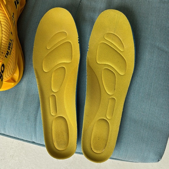 New men’s, Just so so yellow running shoes size 46EU/ 12US - Picture 6 of 7